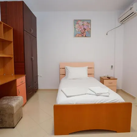 Celo Apartments Sarande Exterior photo